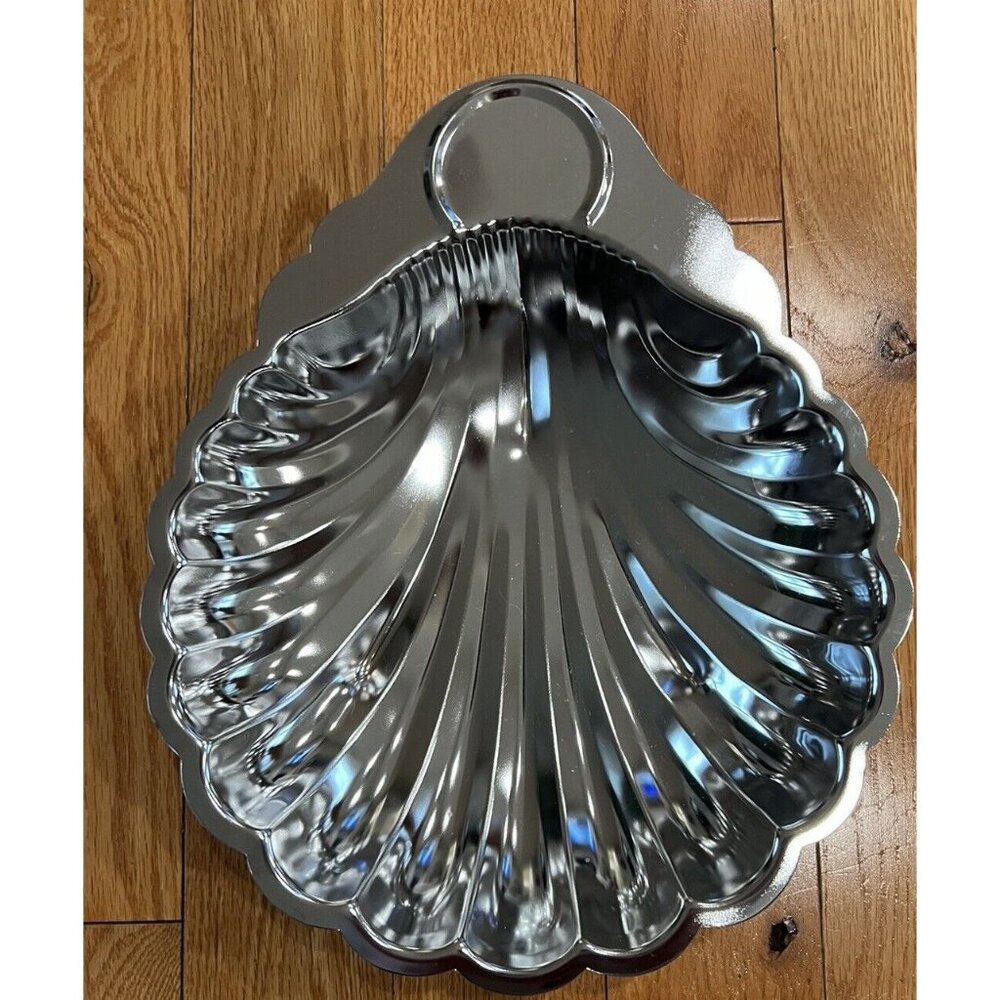 Shelton Ware Scalloped Chrome Serving Dish